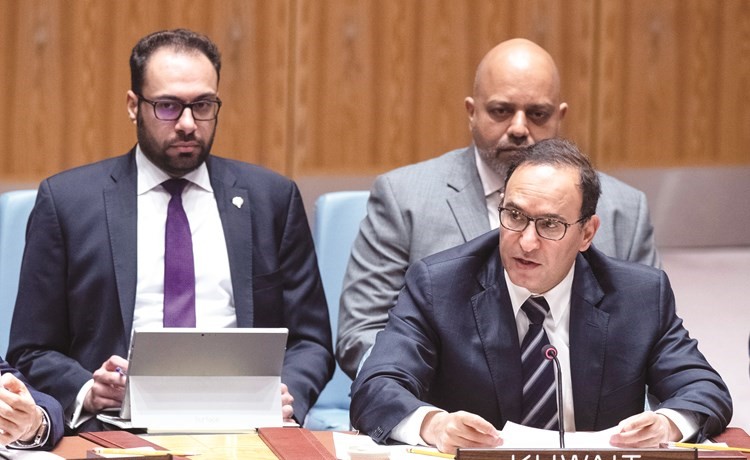 السفير منصور العتيبي ﻿