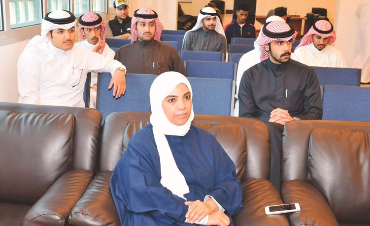 «العلاقات العامة» بكلية التربية أقام محاضرة بعنوان «الإعلام الجديد»