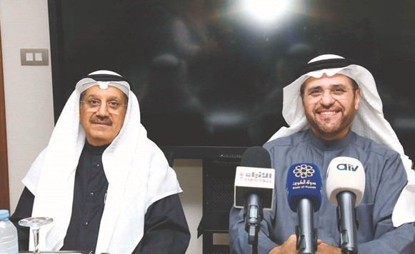 د.صلاح العبدالجادر وأنور بورحمة خلال المؤتمر الصحافي(زين علام)﻿