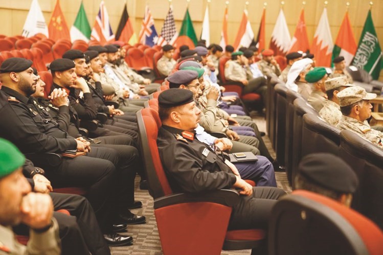 «الأمن السيبراني» بكلية مبارك العبدالله للقيادة والأركان المشتركة