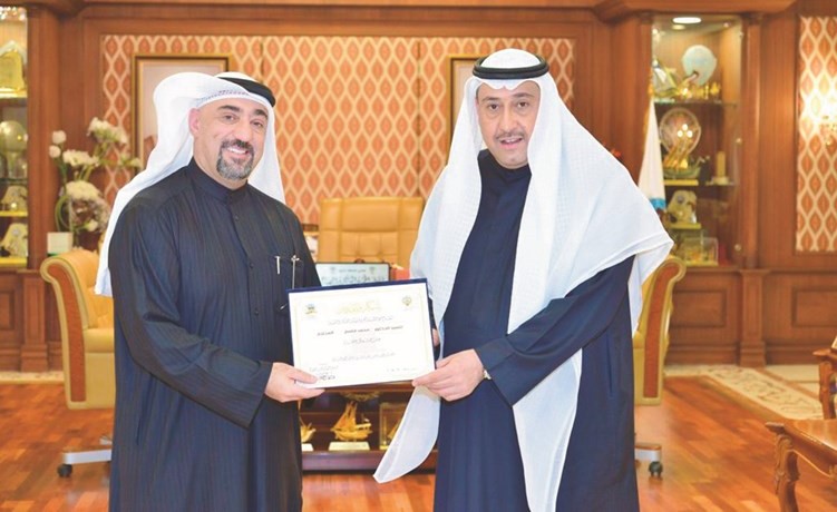 فيصل الحمود: تكريم المتميزين والمبدعين تقديراً لعطائهم وجهودهم