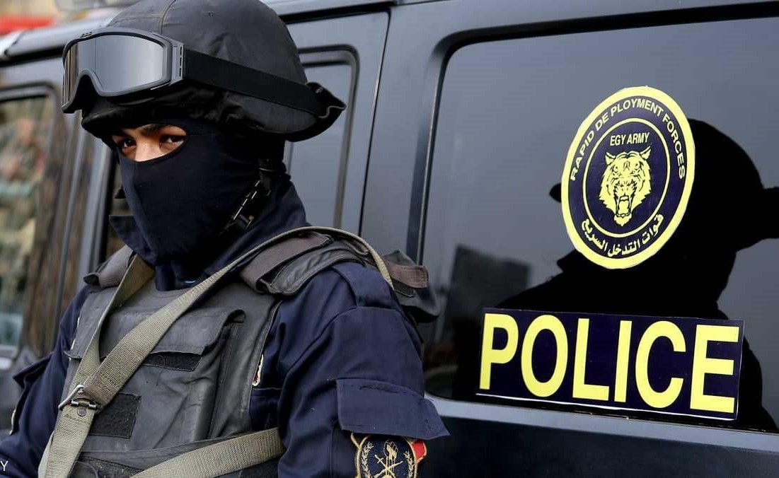 تضم مطربة وشخصيات معروفة..مصر تضبط شبكة دولية للاتجار بالبشر