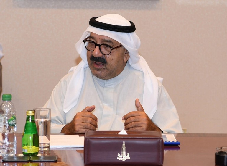 النائب الأول ووزير الدفاع الشيخ ناصر صباح الأحمد اجتمع مع عدد من قيادات الجيش
