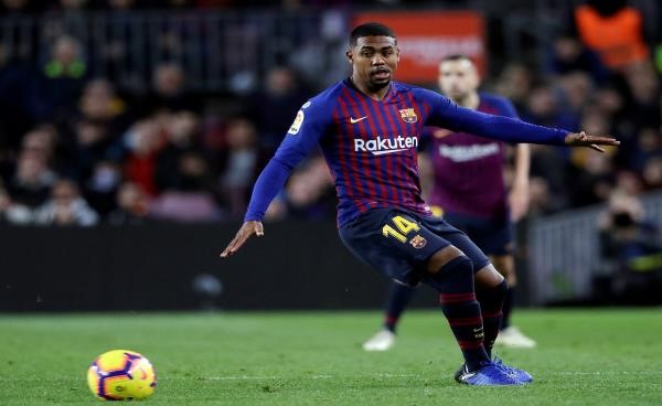 بالفيديو.. دموع لاعب برشلونة تشعل مواقع التواصل