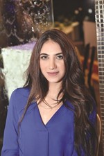النجمة روان مهدي﻿