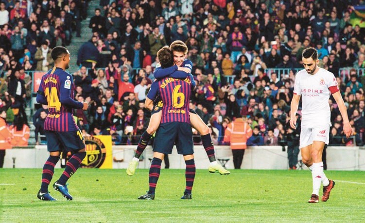 برشلونة وأتلتيكو مدريد يتأهلان في الكأس