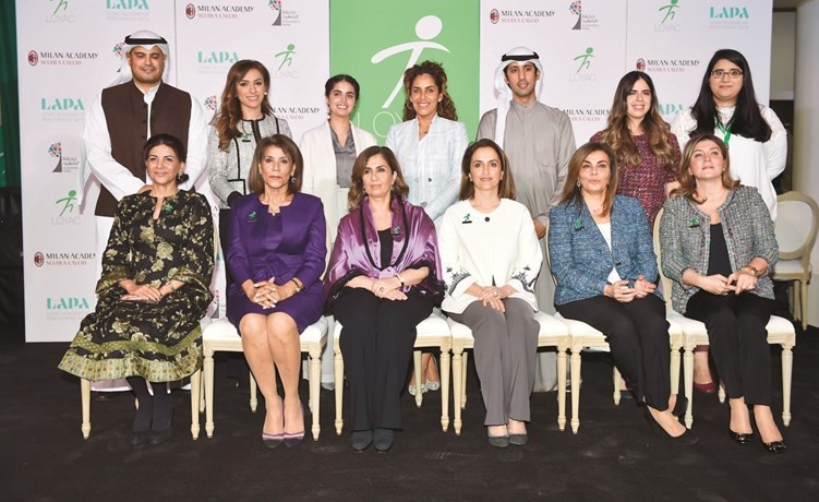 عدد من المشاركين في الحفل﻿