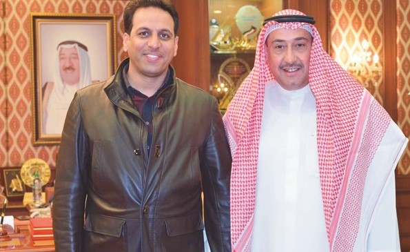 الشيخ فيصل الحمود خلال استقباله عضو مجلس النواب العراقي زياد الجنابي ﻿