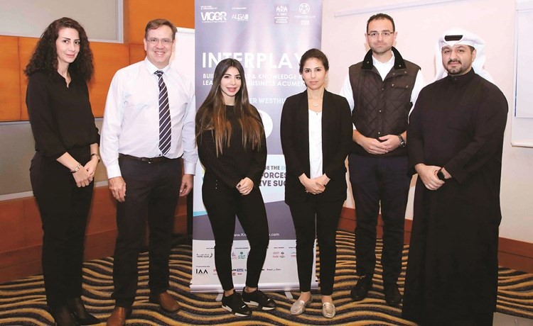الموظفون المشاركون في البرنامج التدريبي﻿
