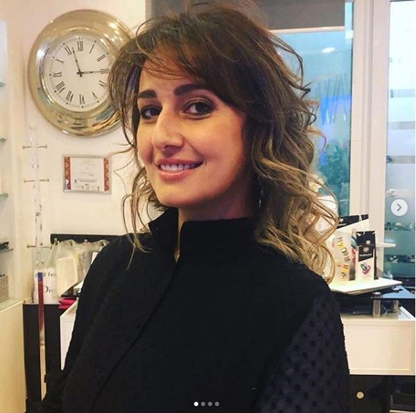 شاهد.. حلا شيحة تفاجئ جمهورها بصور أخرى جديدة