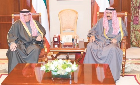 سمو ولي العهد الشيخ نواف الأحمد مستقبلا الشيخ خالد الجراح﻿