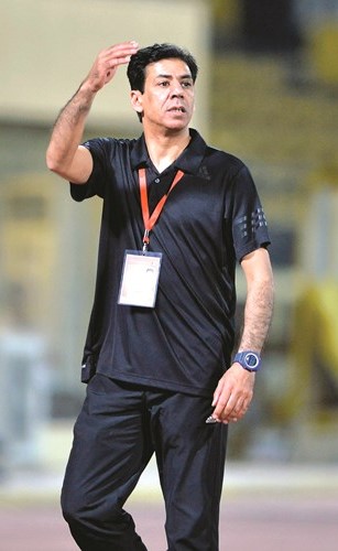 المدرب أحمد عبدالكريم يتطلع للفوز على العربي﻿