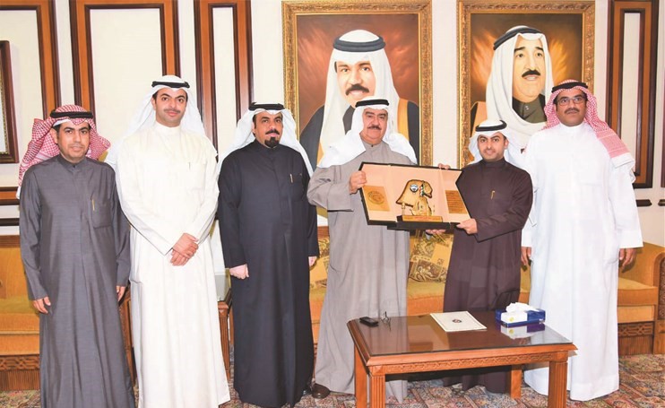 الفريق ثابت المهنا مستقبلا اعضاء مجلس ادارة اتحاد المزارعين﻿