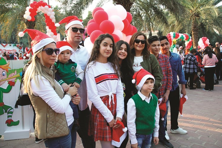 سعادة وفرح بالأجواء الاحتفالية ﻿