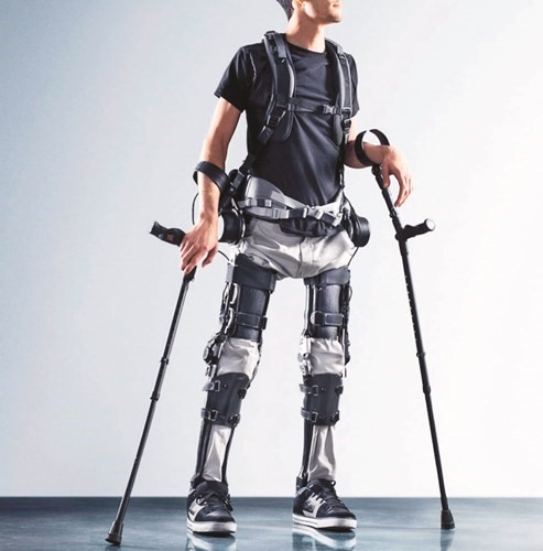 نموذج للهياكل الروبوتية لذوي الاحتياجات الخاصة من انتاج شركة EksoBionics ﻿
