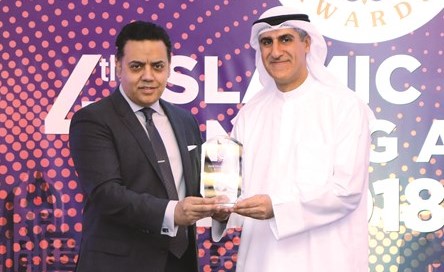 عصام الخشنام متسلما الجائزة﻿