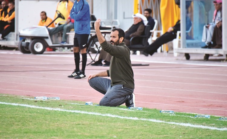 محمد دهيليس يثمن أداء الفحيحيل أمام القادسية	(محمد هنداوي)﻿