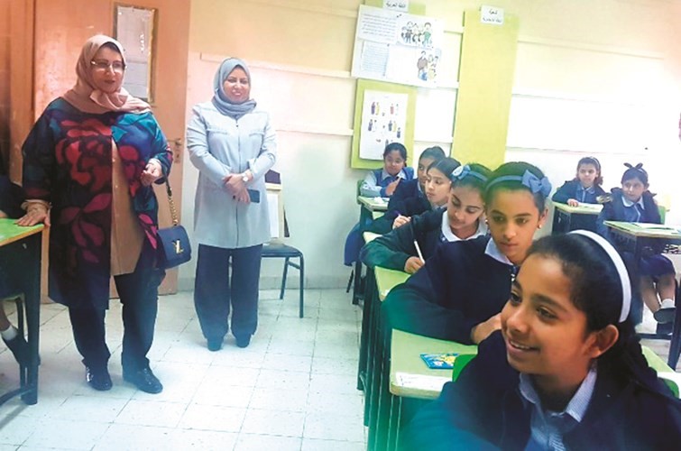 جولة تفقدية في إحدى اللجان﻿