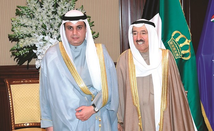 صاحب السمو خلال استقباله السفير عبدالعزيز محمد البشر﻿