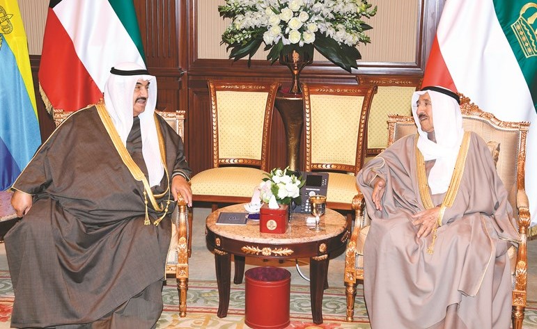 صاحب السمو الأمير الشيخ صباح الأحمد مستقبلا سمو الشيخ ناصر المحمد 