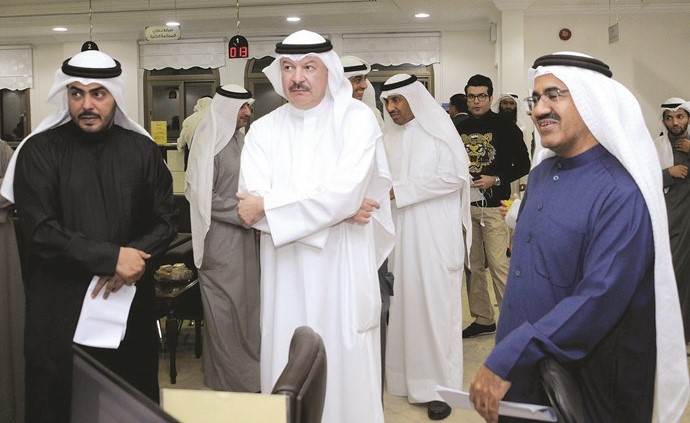 وكيل وزارة العدل عبداللطيف السريع يطلع على عمل المركز﻿