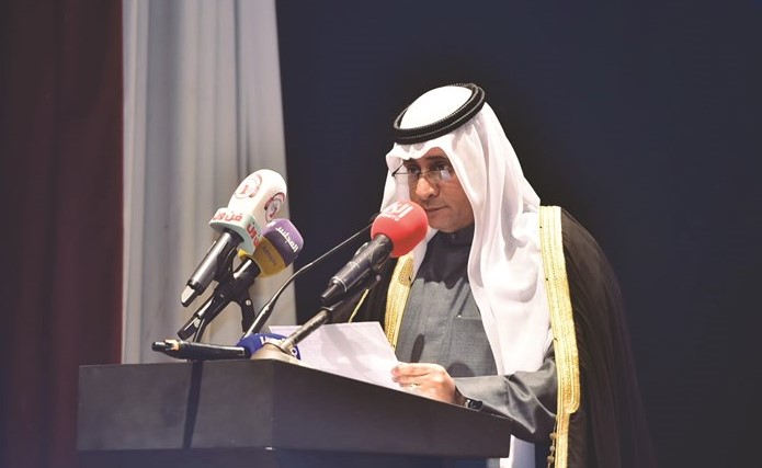 د.بدر الدويش ملقيا كلمته ﻿