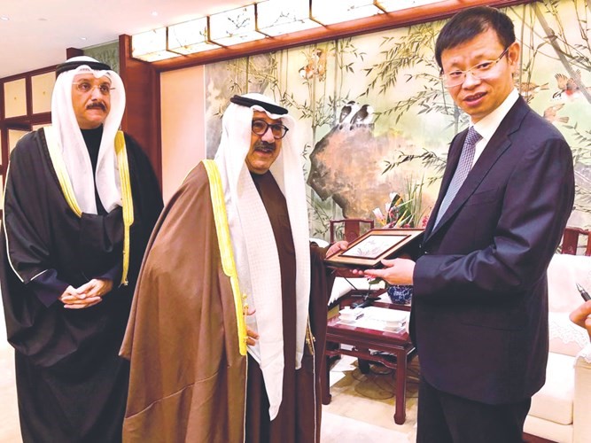 تبادل الهدايا التذكارية﻿