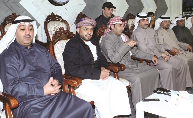 فهيد العجمي متوسطا الحضور ﻿