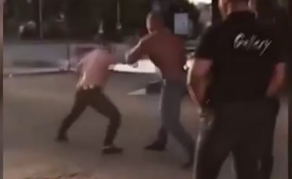 بالفيديو.. شجار وحشي يقتل "بطلا" والقضاء يقول كلمته