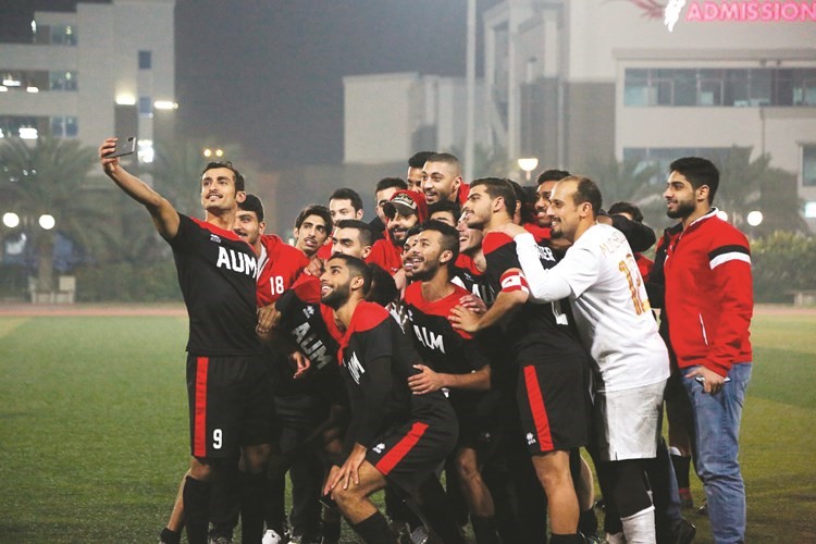 فريق AUM بطل دوري الجامعات الخاصة لكرة القدم