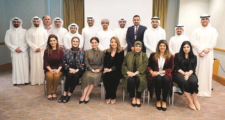 «الوطني» ينظّم ورش عمل لموظفيه حول «بروتوكول الأعمال»