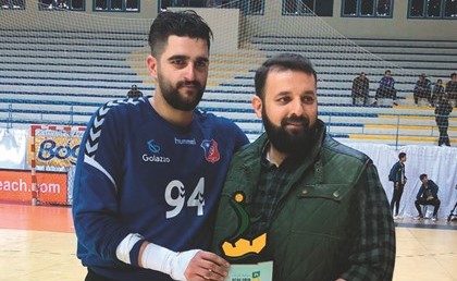 حارس الكويت علي صفر حصد جائزة أفضل لاعب في المباراة ﻿