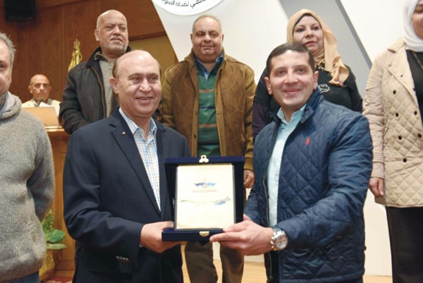  تكريم نائب رئيس الهيئة العامة للاستثمار والمناطق الحرة