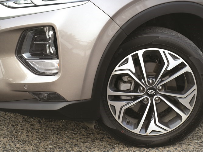 هيونداي سانتافي التركيز على العائلة