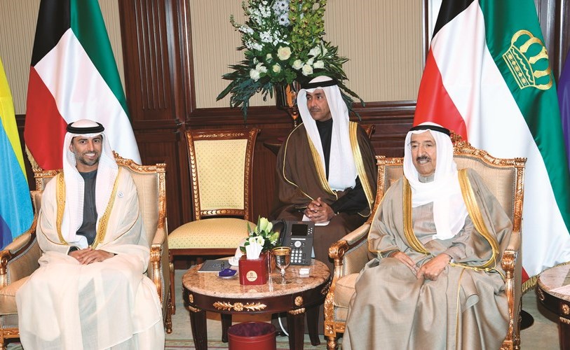 صاحب السمو الأمير الشيخ صباح الأحمد ووزير النفط الإماراتي سهيل المزروعي﻿