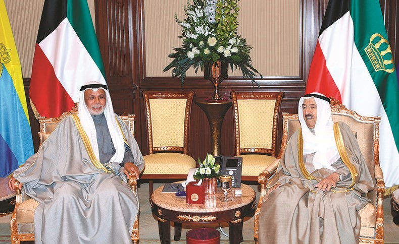 صاحب السمو الأمير خلال استقباله المستشار يوسف المطاوعة﻿