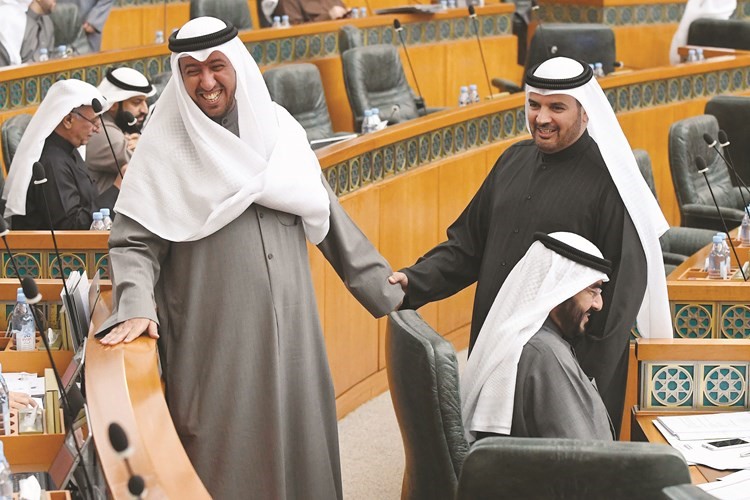 حمدان العازمي ود.فهد العفاسي وسعدون حماد﻿