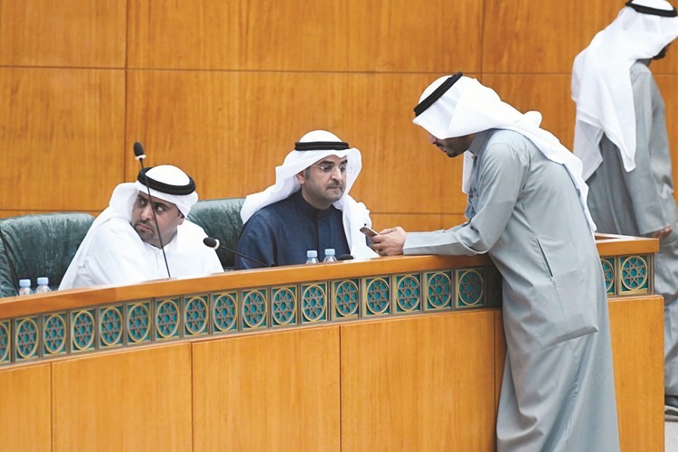 الحجرف متوسطا الفضل والنصف﻿