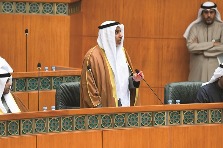 وزير الاوقاف والشؤون الاسلامية ووزير البلدية فهد الشعلة﻿