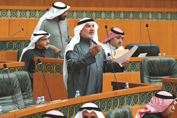 صالح عاشور﻿