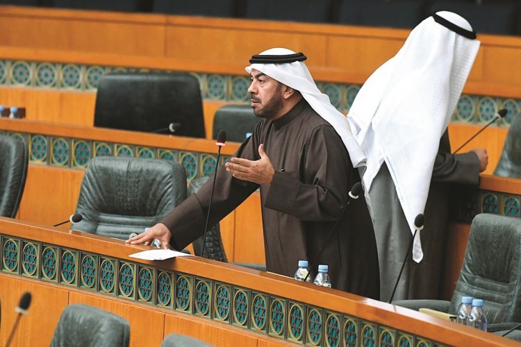 علي الدقباسي﻿