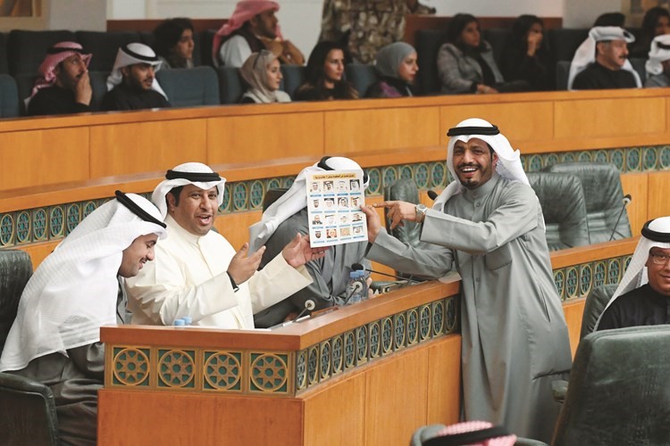 التشكيل الحكومي الجديد بين ماجد المطيري والحميدي السبيعي﻿