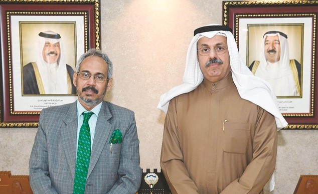 الفريق أول م. الشيخ أحمد النواف مستقبلا السفير الهندي﻿