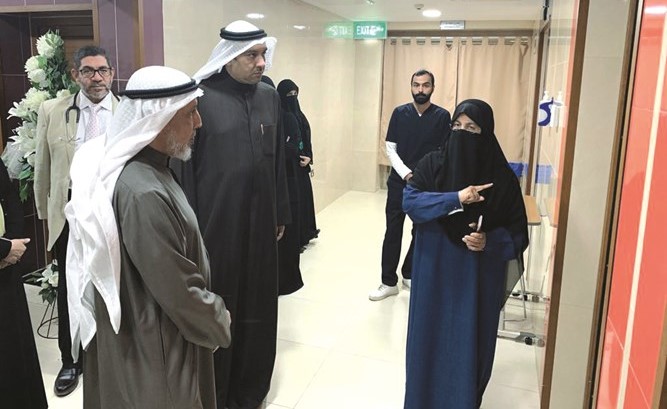 عبدالعزيز الفرهود في جولة بين الغرف المستحدثة﻿