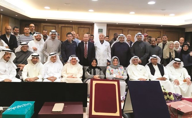 قسم الكيمياء احتفى بأعضاء هيئة التدريس والإداريين المتقاعدين