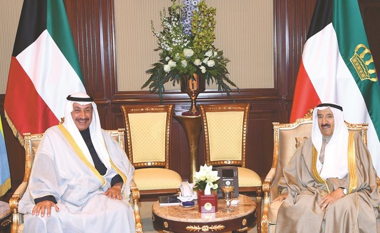 صاحب السمو الأمير الشيخ صباح الأحمد خلال استقباله حسام الرومي ﻿