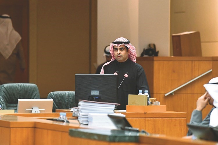 رياض العدساني﻿