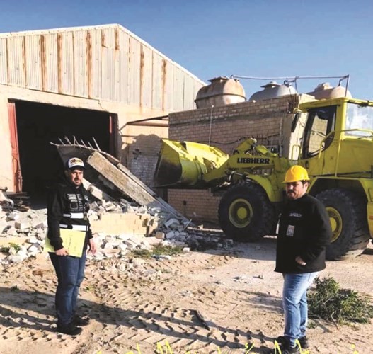 جانب من حملة إزالة التعديات في عشيرج﻿