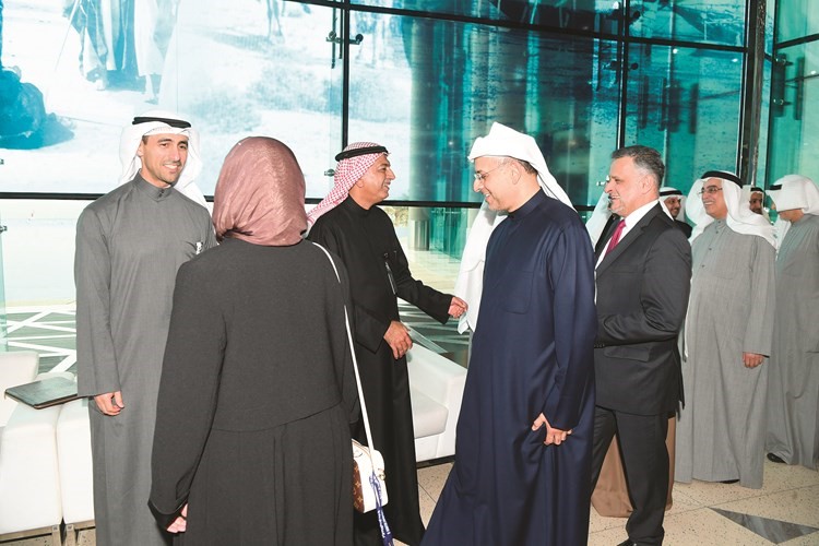 خالد العتيبي ويعقوب دشتي يباركان﻿