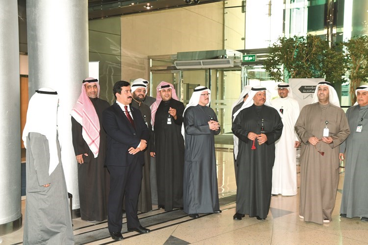 خالد العسعوسي وخالد العوضي خلال الاستقبال﻿